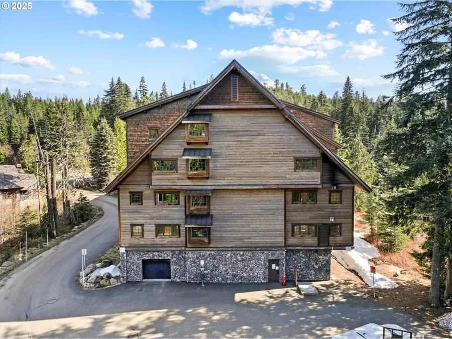 31200 E Collins Lake Rd #1, Government Camp, OR 97028 - Image #2