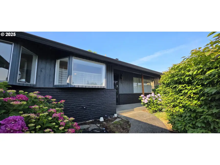 14128 NE Rose Pkwy, Portland, OR 97230 - Image #3