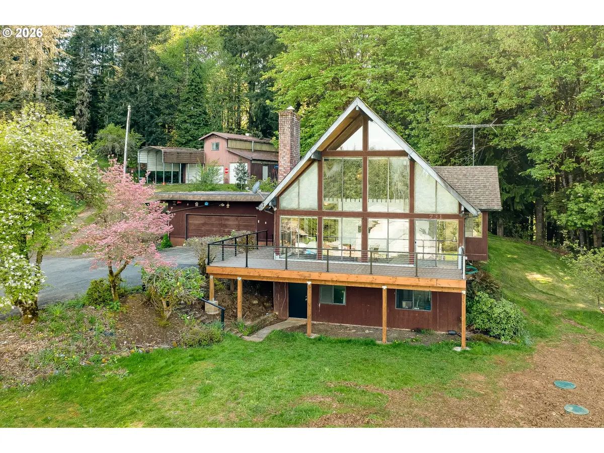 731 Carnine Rd, Castle Rock, WA 98611 - #1