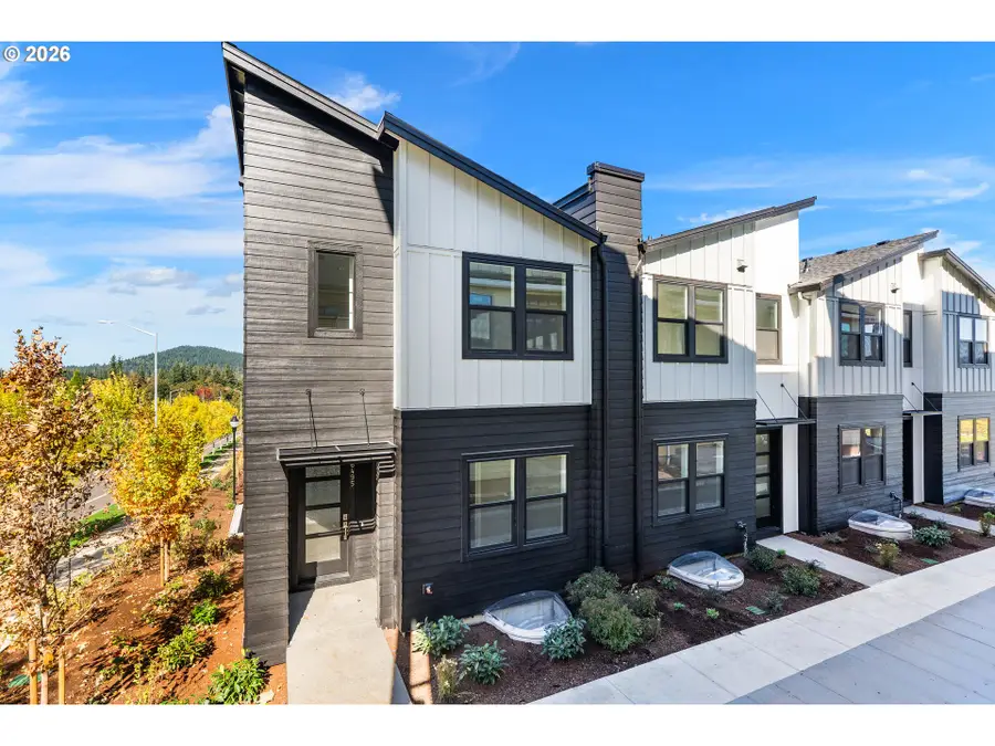 6495 NW Olympic Ln #25, Camas, WA 98607 - Image #2