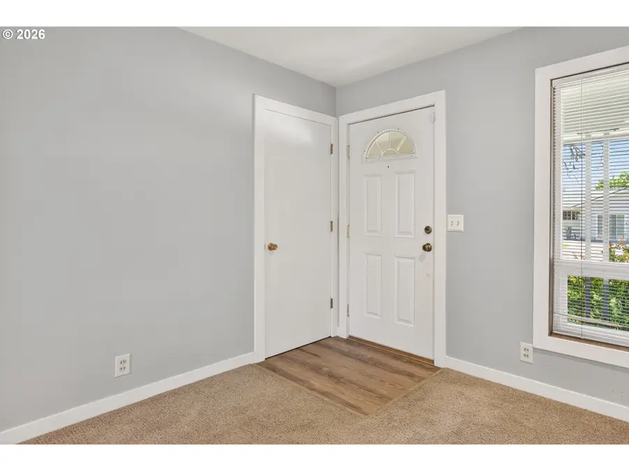 737 NE 18th St, McMinnville, OR 97128 - #2