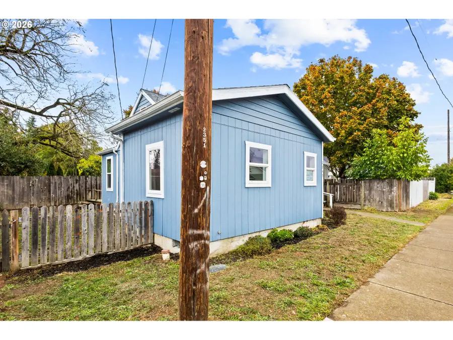 2245 Jane Dr, Salem, OR 97301 - #3
