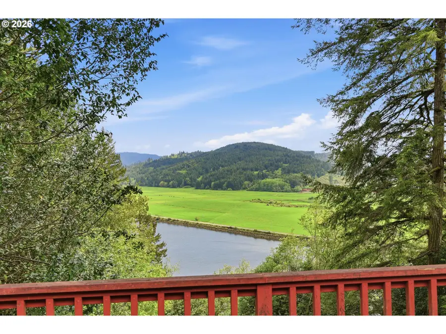 95122 Myrtlewood Ln, Eastside, OR 97420 - #3