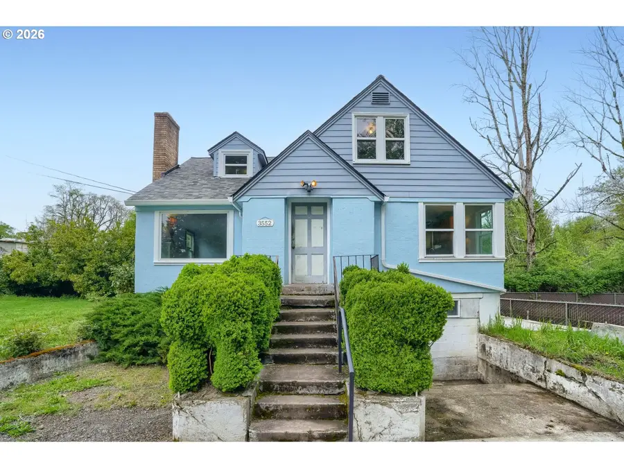 3552 NE Everett St, Camas, WA 98607 - #3