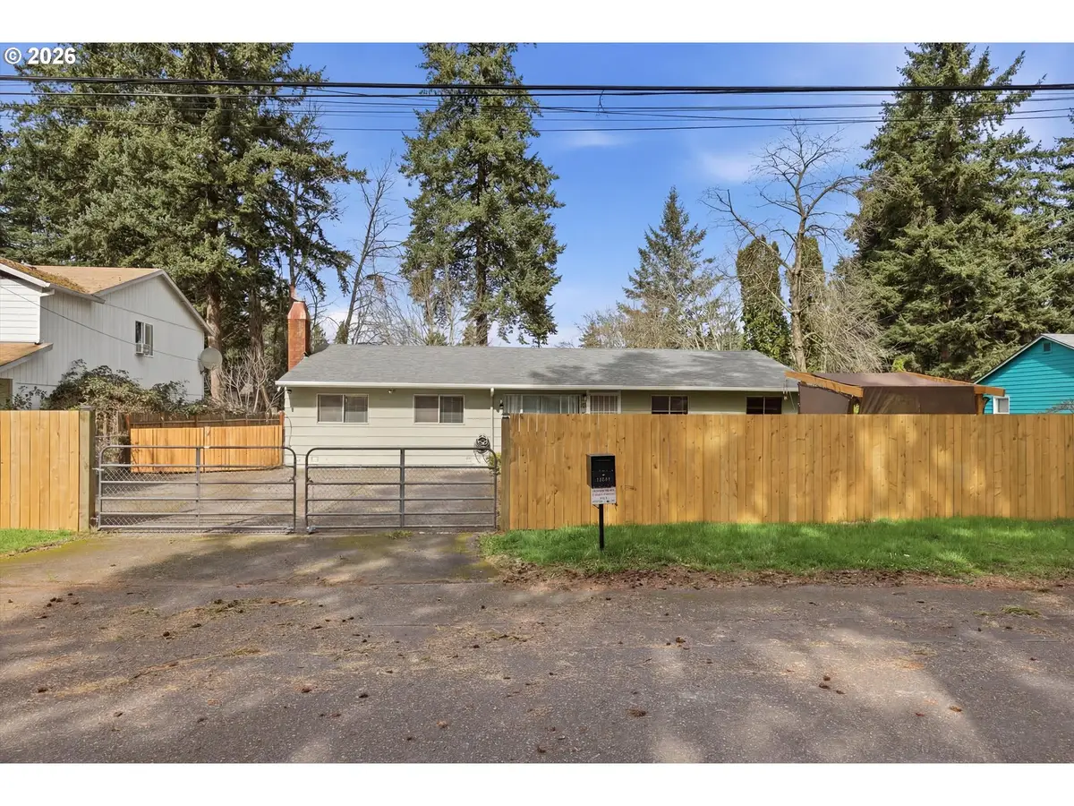 12519 SE Ellis St, Portland, OR 97236 - #1