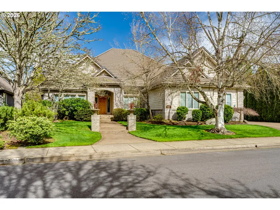 3247 Lakeside Dr, Eugene, OR 97401 - #2