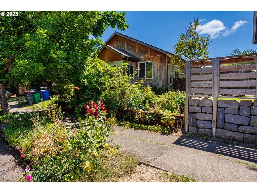 1210 NE Lenore St, Portland, OR 97211 - Image #2