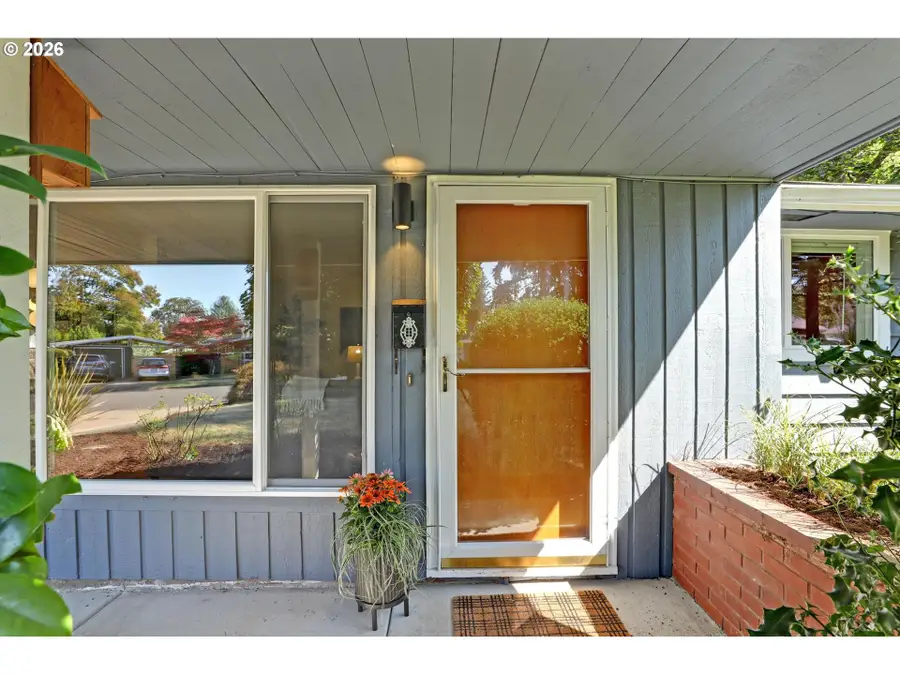 1690 SW Hicrest Ave, Portland, OR 97225 - #2