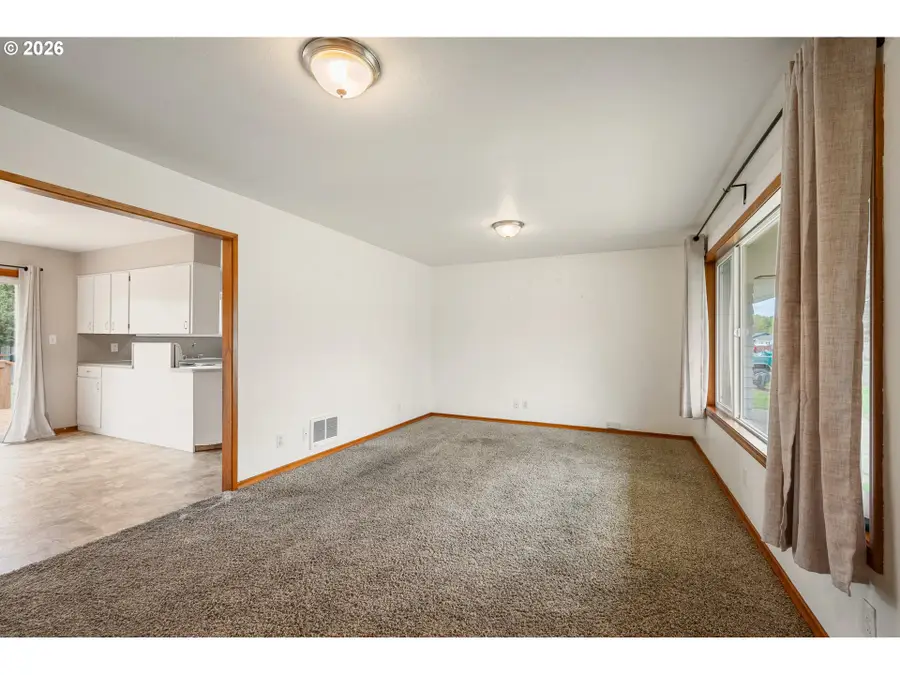 301 Cedar St, Toledo, WA 98591 - #3