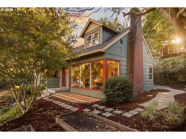 2760 Emerald St, Eugene, OR 97403