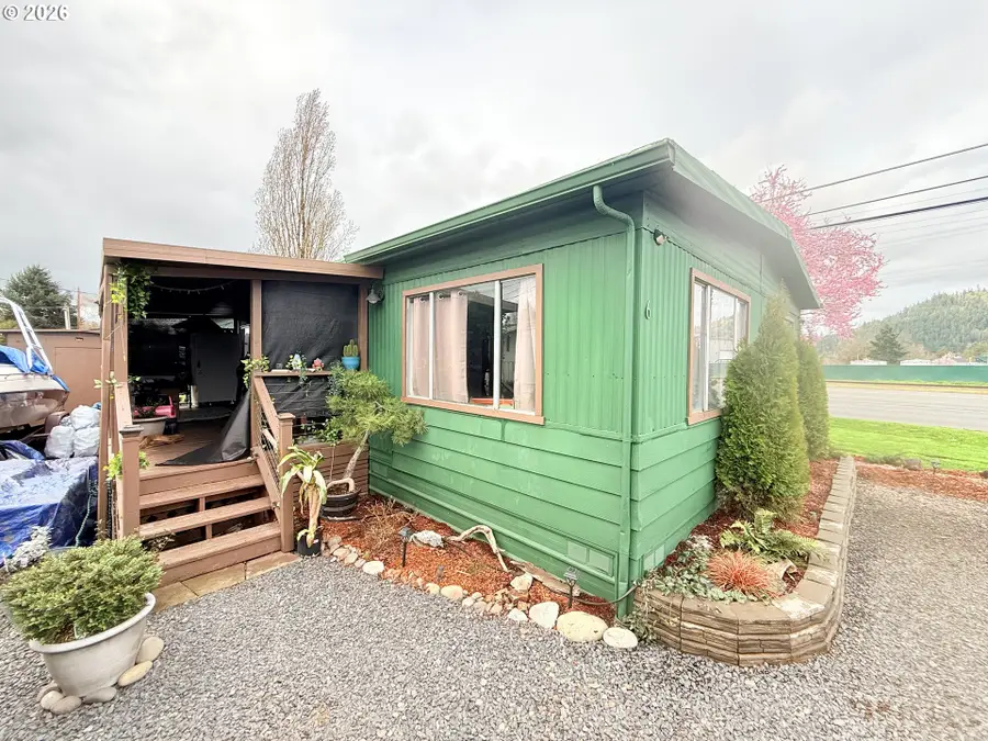 4170 S Santiam Hwy #6, Lebanon, OR 97355 - #3