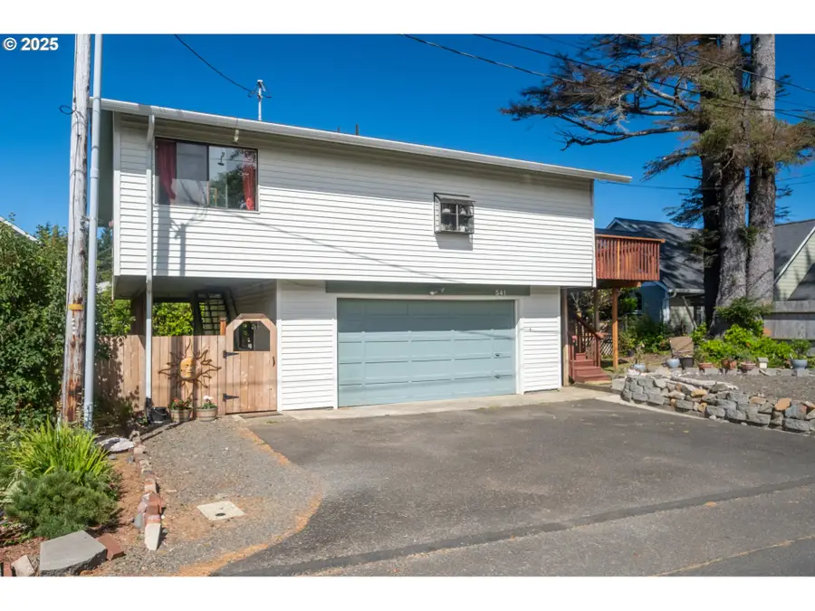541 SE Oar Ave, Lincoln City, OR 97367 - Image #2