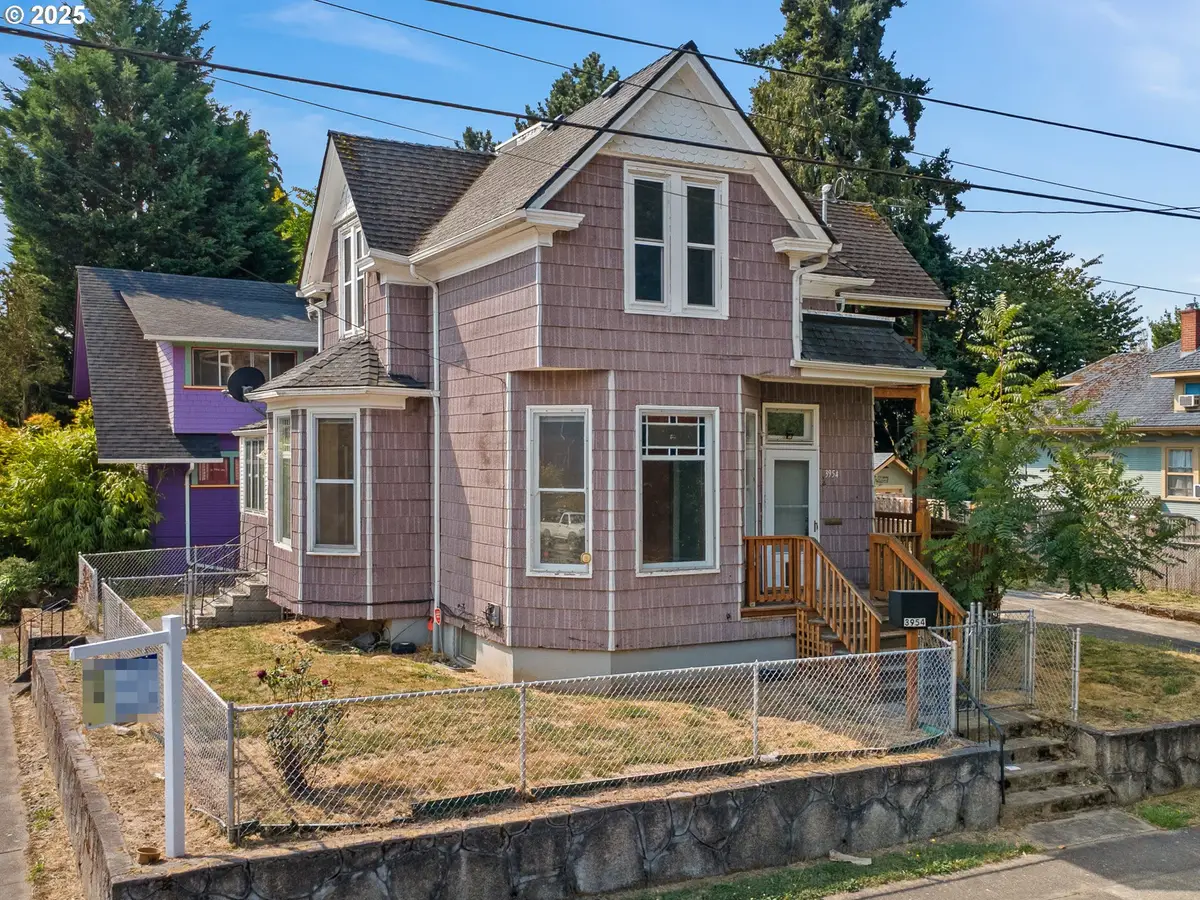 3954 SE Taylor St, Portland, OR 97214 - Image #1