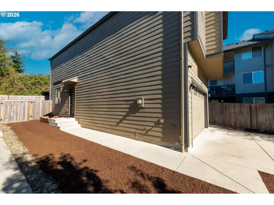 4322 NE 34th Cir, Vancouver, WA 98661 - #3