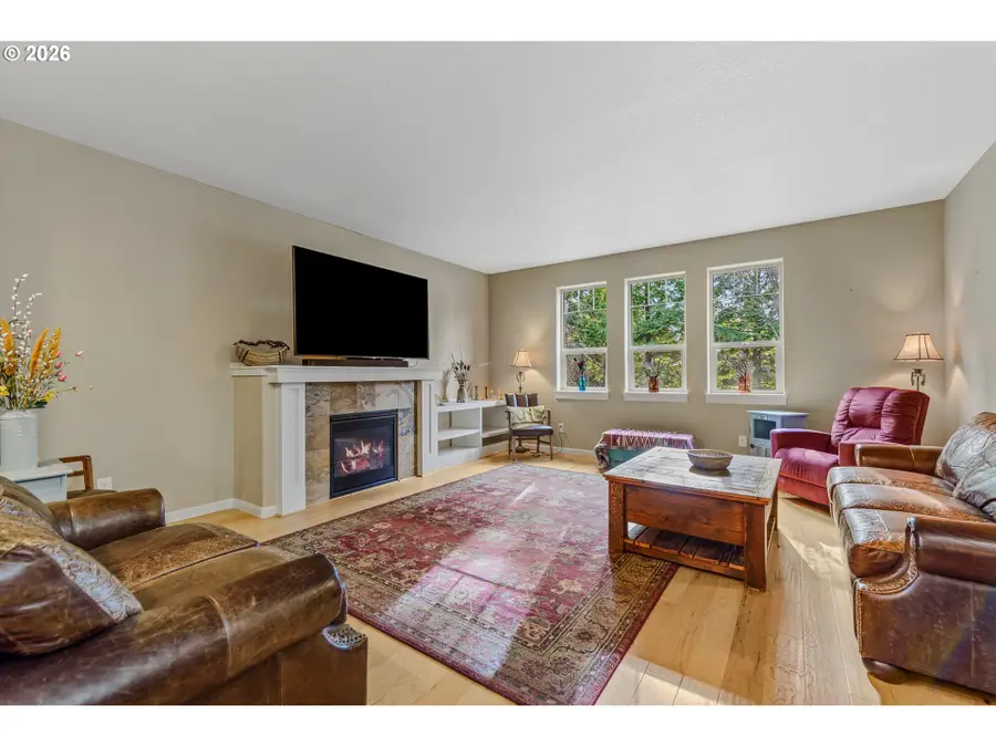 216 NW 24th St, Battle Ground, WA 98604 - #3