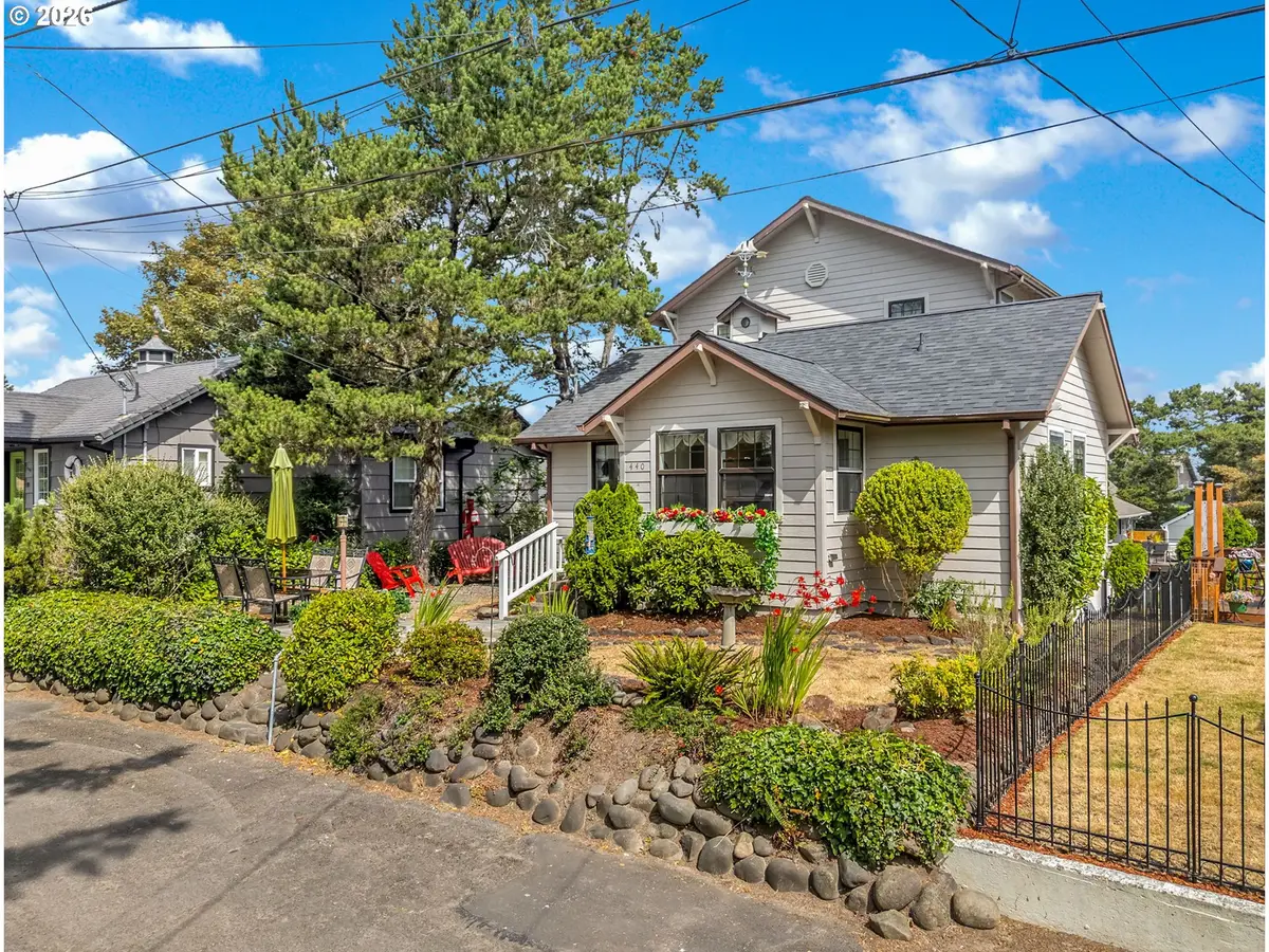 440 13th Ave, Seaside, OR 97138 - #1