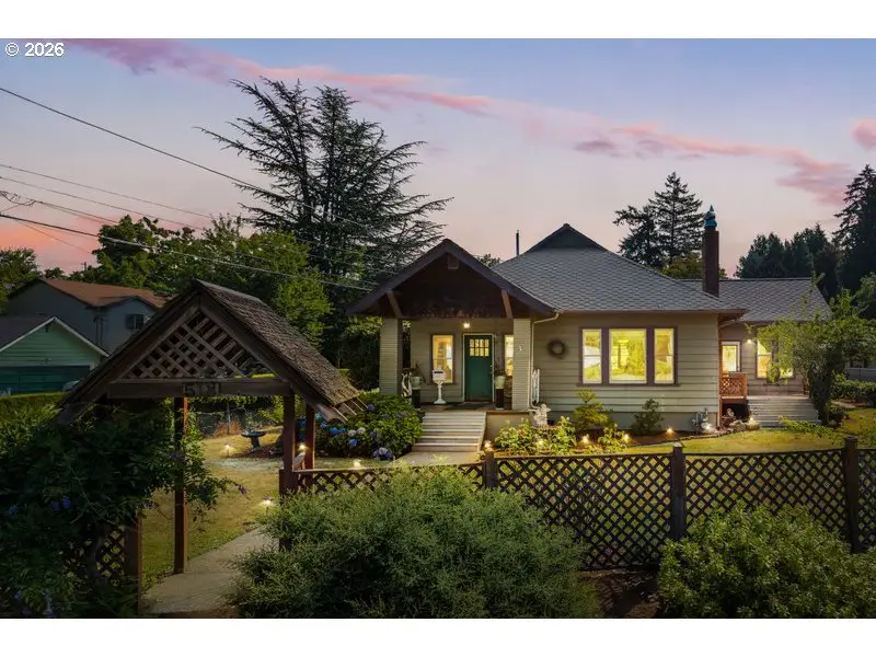 518 SE Roberts Ave, Gresham, OR 97080 - #3