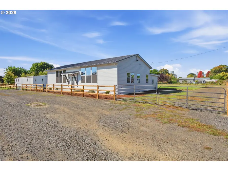 9015 Community Club Rd, Amity, OR 97101 - #2