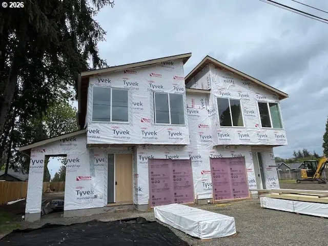 1421 NE 18th St, McMinnville, OR 97128 - #2