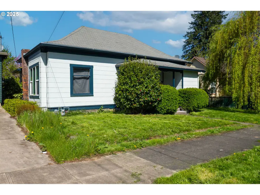 10035 N Calhoun Ave, Portland, OR 97203 - Image #3