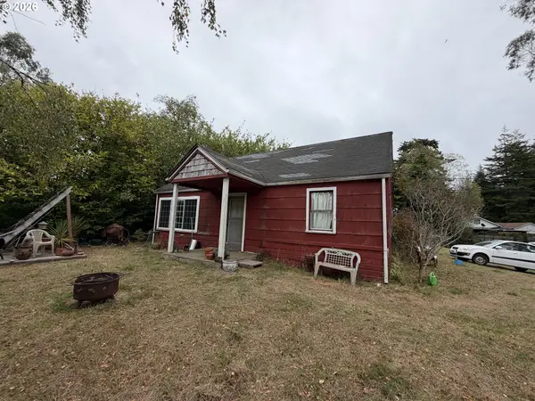 91494 Kellogg Ln, CoosBay, OR 97420