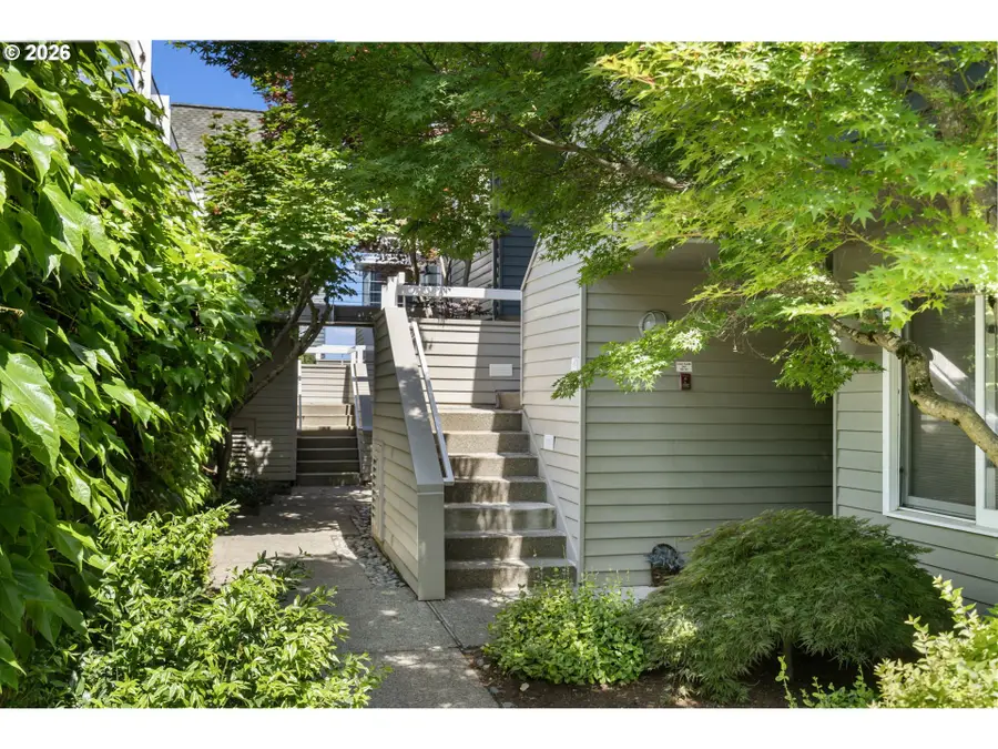 75 N Hayden Bay Dr, Portland, OR 97217 - #2