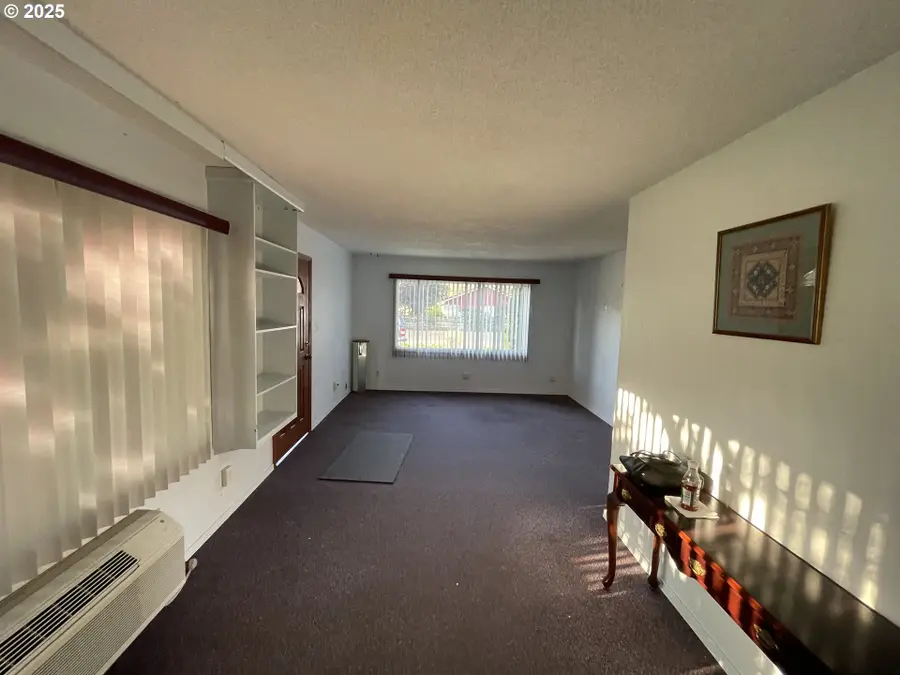 150 E Main St, Ione, OR 97843 - Image #2