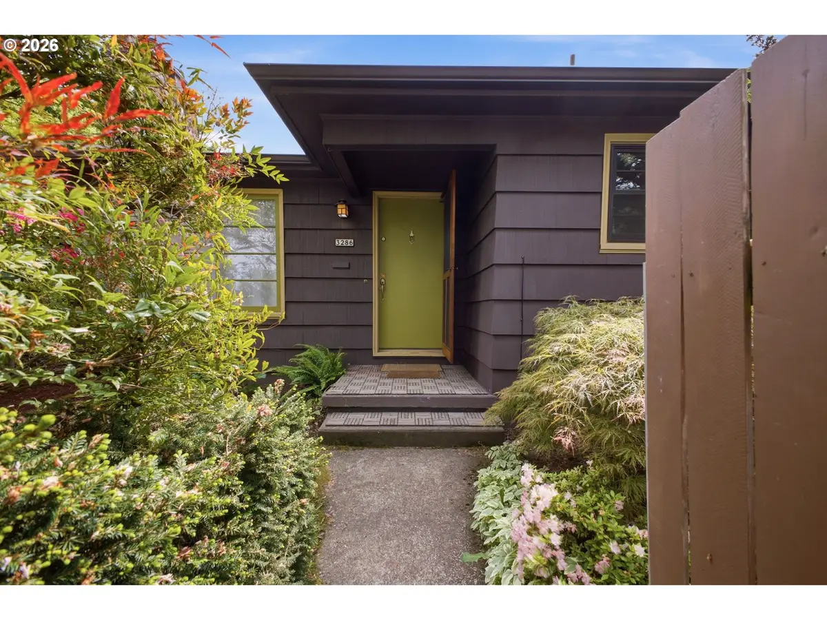 3286 NE Holman St, Portland, OR 97211 - #1