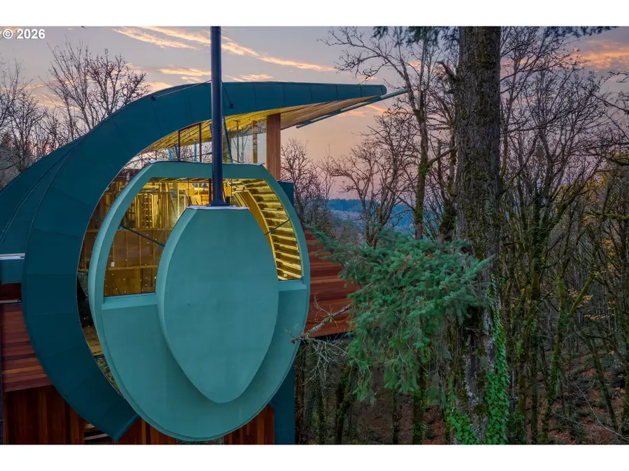 216 NW Royal Blvd, Portland, OR 97210 - Image #2