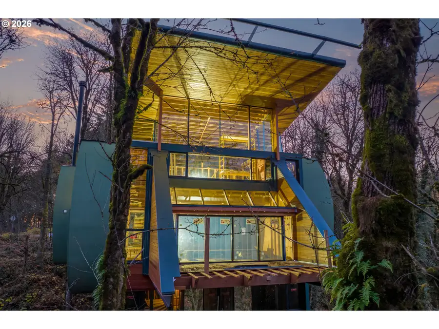 216 NW Royal Blvd, Portland, OR 97210 - Image #3