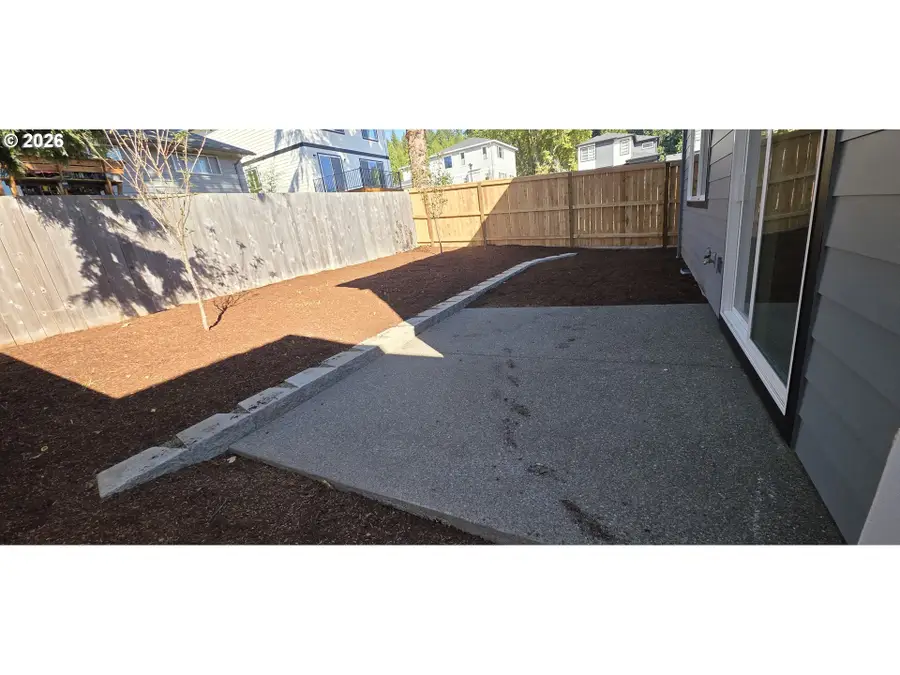 14211 SE Cannon St, Portland, OR 97236 - #3