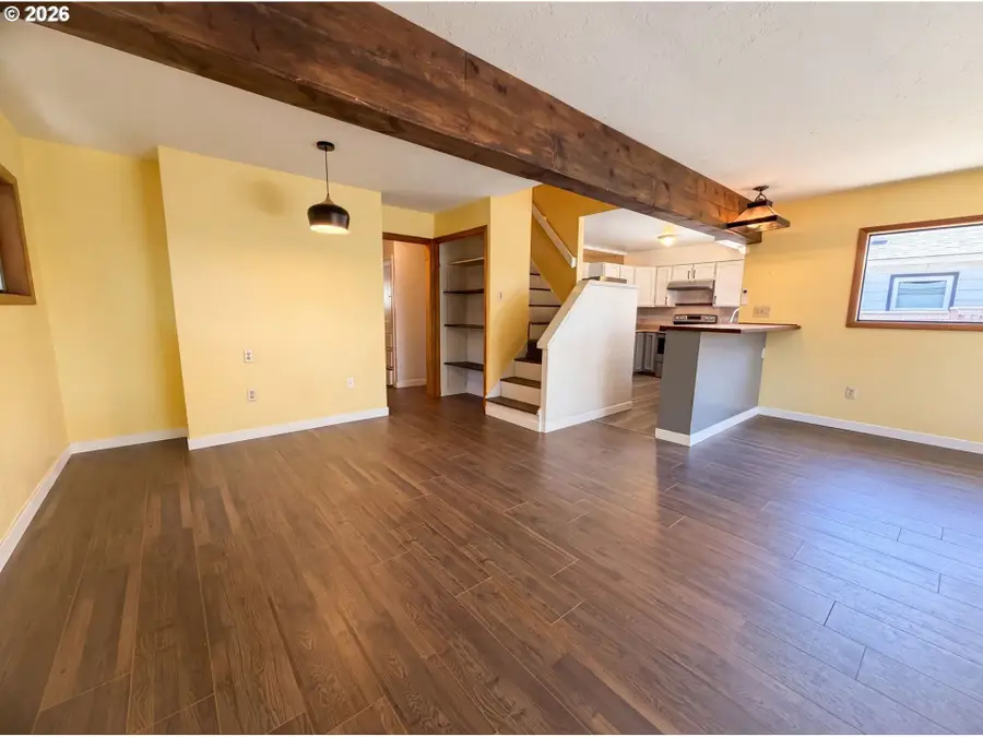 5926 SE Lexington St, Portland, OR 97206 - #2