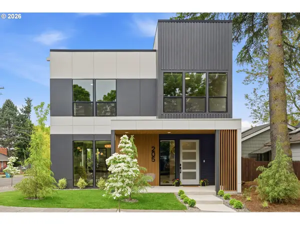 205 W 28th St, Vancouver, WA 98660