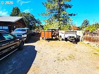 47639 Cline St, Oakridge, OR 97463 - #2