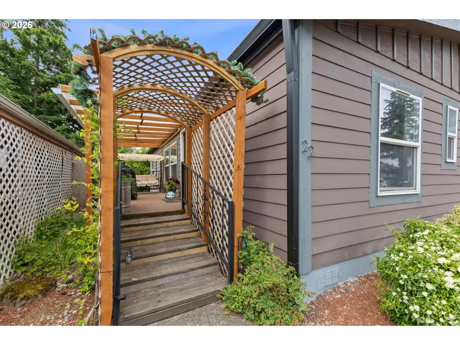 15768 SE Powell Blvd #22, Portland, OR 97035 - #3