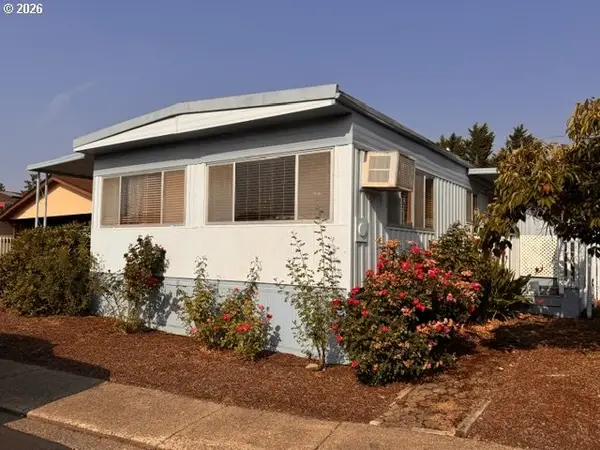 658 S 57th St #83, Springfield, OR 97478