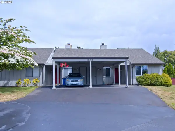 802 NW 133rd St #A, Vancouver, WA 98685