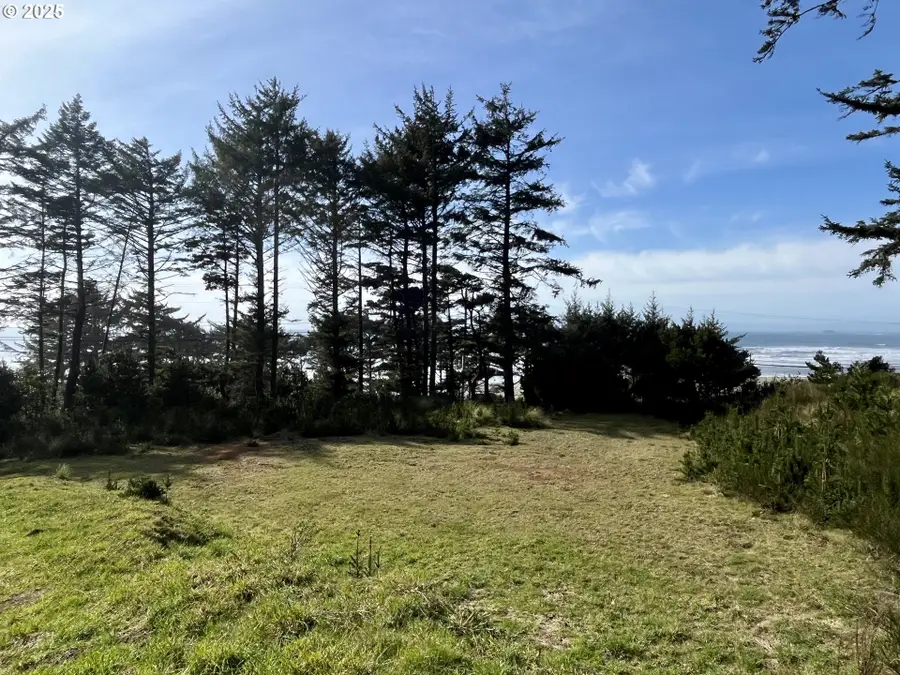 94090 Pacific Vista Dr #Lot 4, Gold Beach, OR 97444 - Image #2