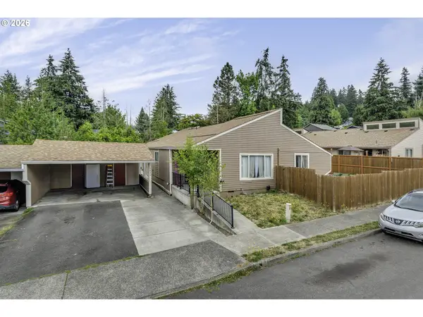 1426 Village Park Pl, WestLinn, OR 97068