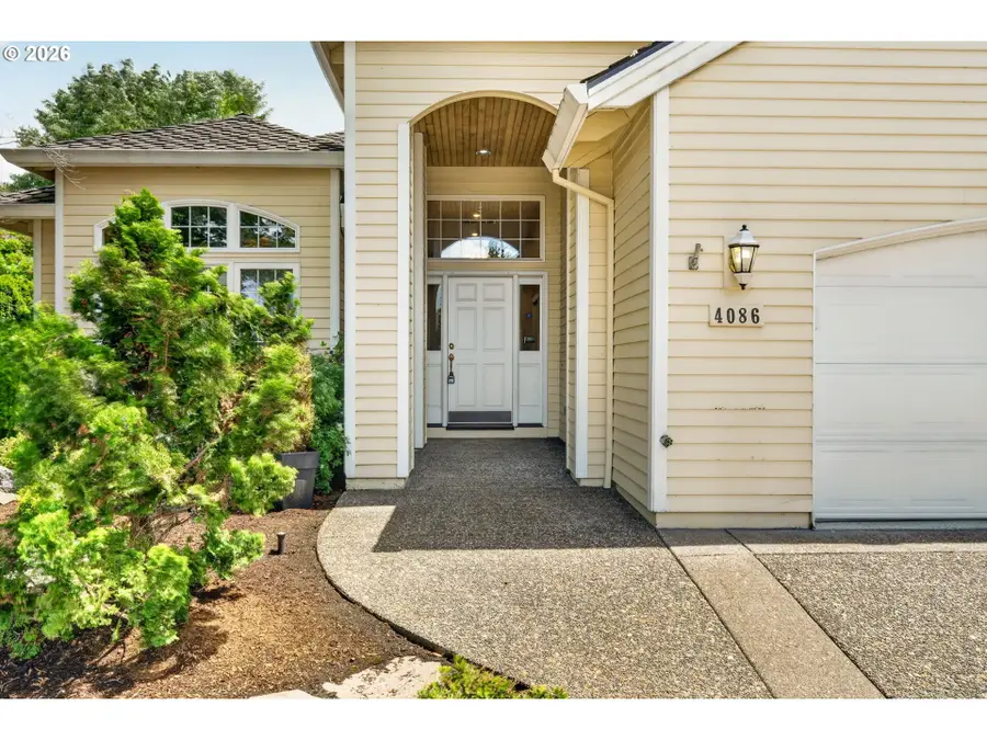 4086 NW Gleneagles Pl, Portland, OR 97229 - #3