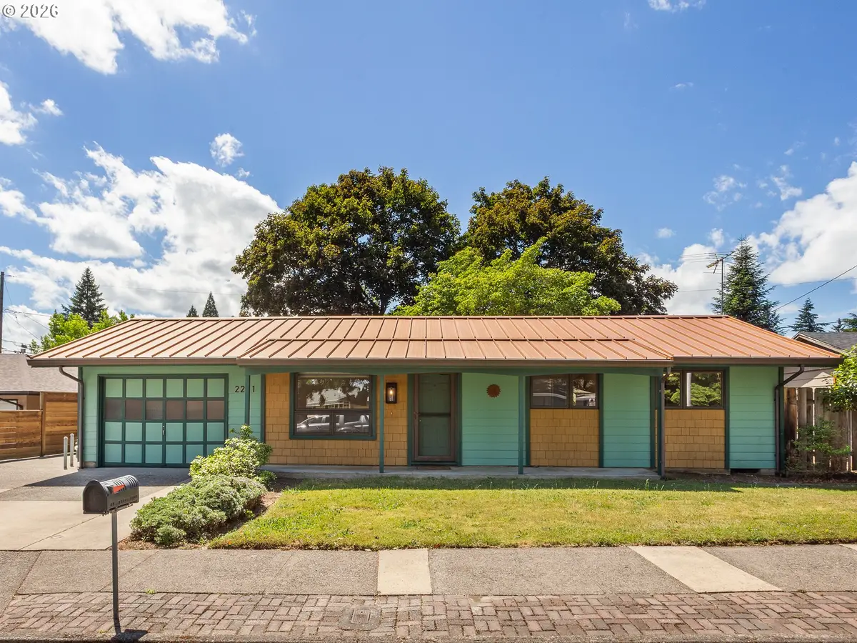 2211 SE 153rd Ave, Portland, OR 97233 - #1