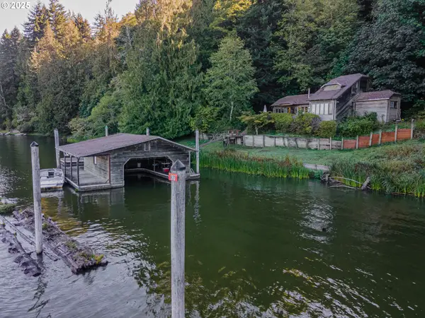 627 N Tenmile, Lakeside, OR 97449