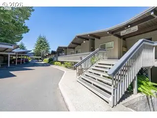 290 N 3rd Ct #2, Coos Bay, OR 97420 - #2