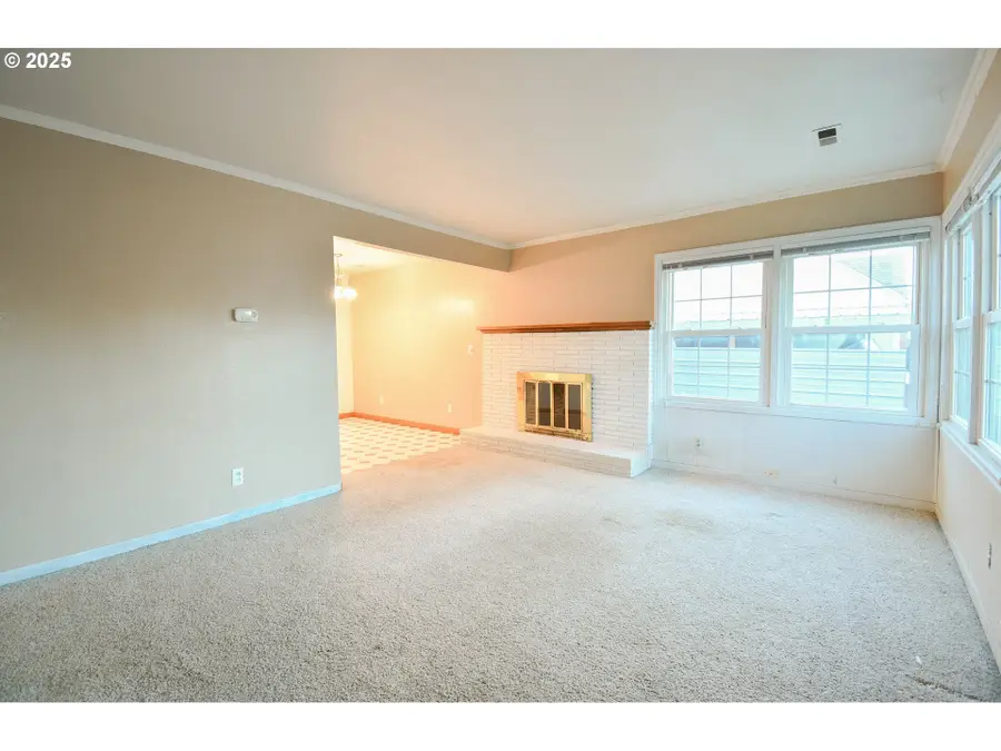 1731 SE Hamilton St, Roseburg, OR 97470 - Image #3