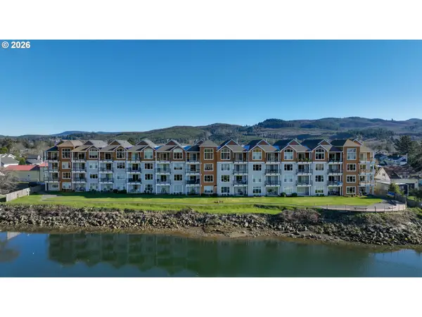 1000 N Holladay Dr #402, Seaside, OR 97138