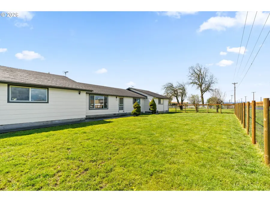 29334 Meadowview Rd, Junction City, OR 97448 - #2