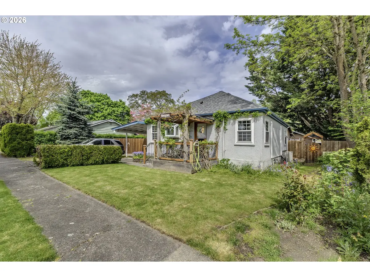 12075 SW 9th St, Beaverton, OR 97005 - #1
