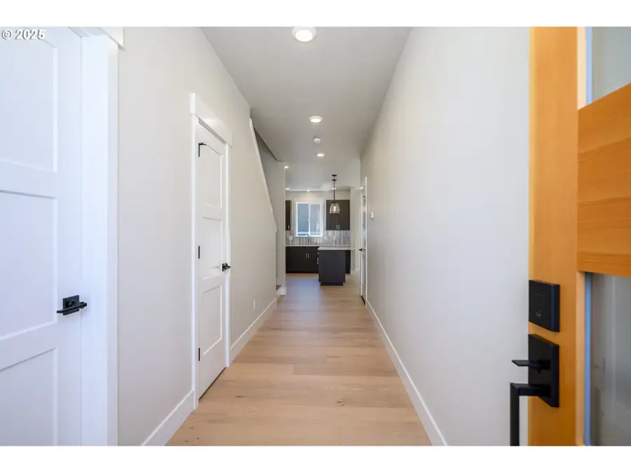 3208 E Province Ct, Newberg, OR 97132 - #3