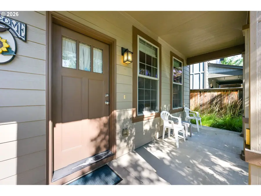 63119 NE De Haviland St, Bend, OR 97701 - #2