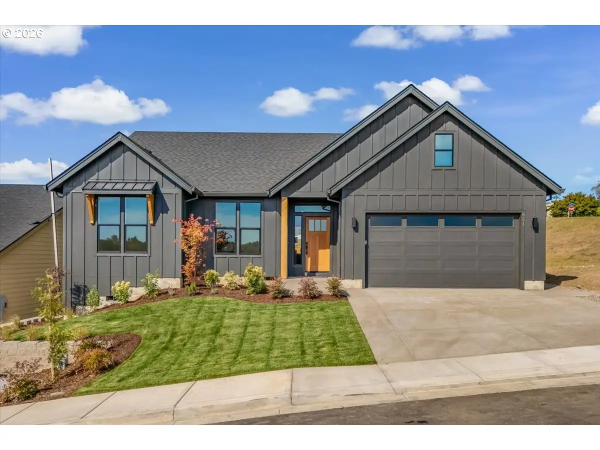 851 W Washington St, Carlton, OR 97111 - #1